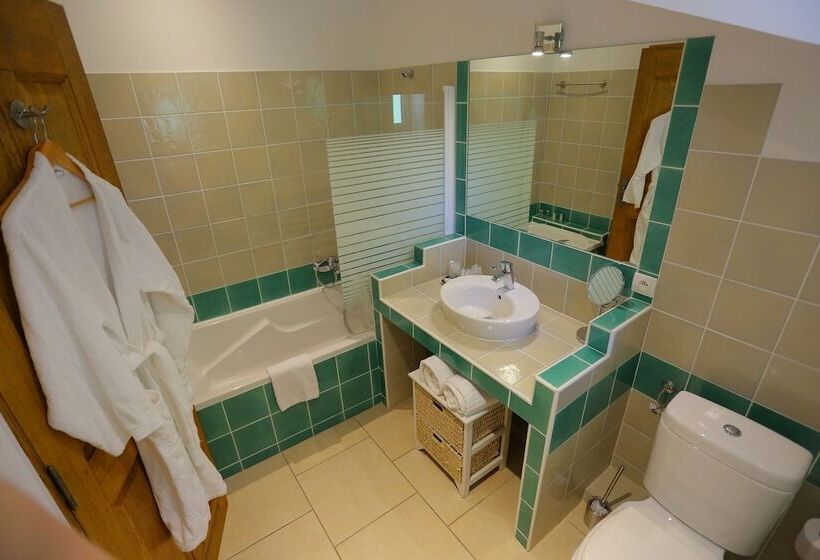 غرفة قياسية, Maison Chenet Les Chambres Entre Vigne Et Garrigue Teritoria