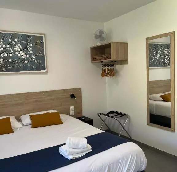 キングサイズベッドのスーペリアルーム, Cit Hotel Les Eleis