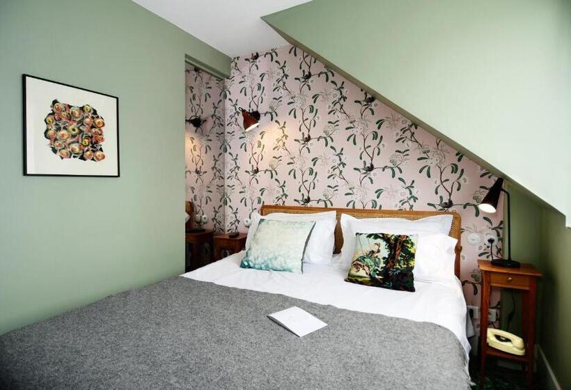 غرفة إقتصادية, Les Pilotes