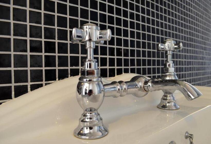 غرفة إقتصادية, Les Pilotes