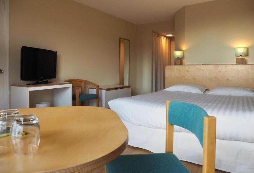 غرفة قياسية مطلّة علي البحر, Logis Hôtel Du Belvédère