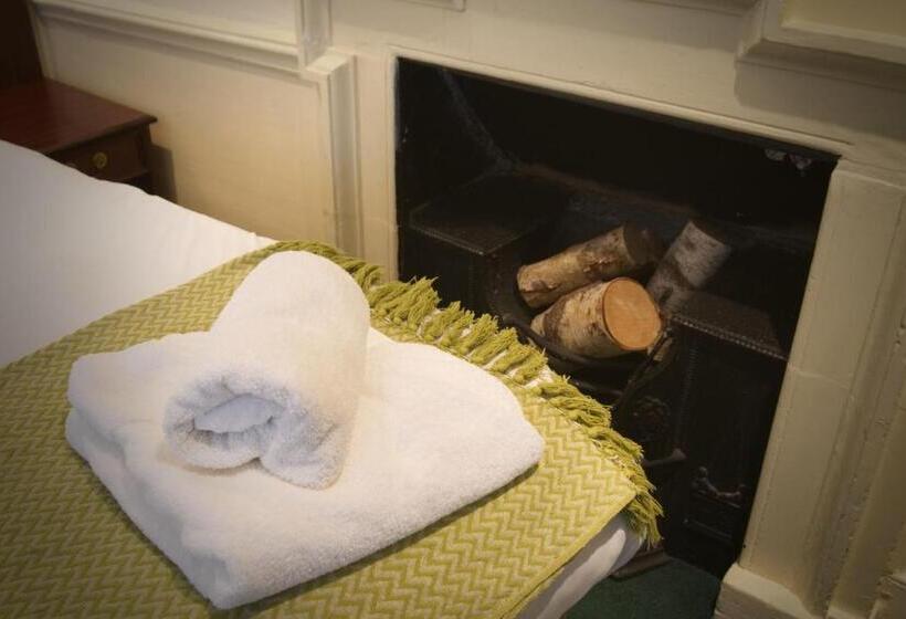 غرفة قياسية فردية, New Inn