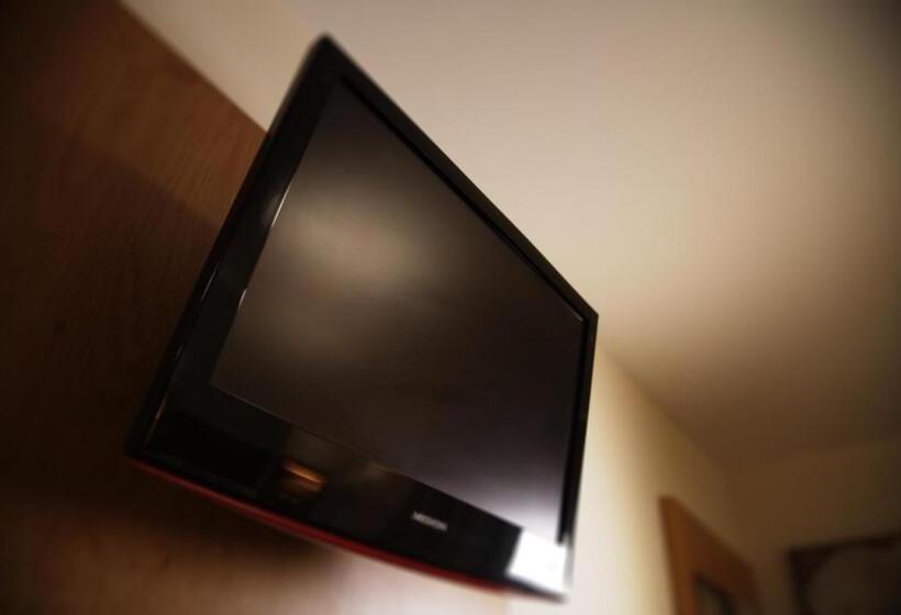 غرفة قياسية, New Inn