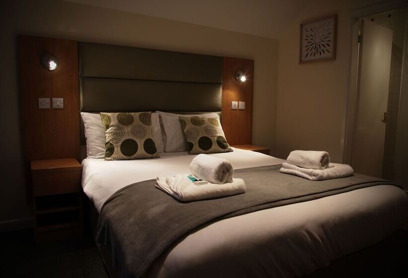 غرفة قياسية, New Inn