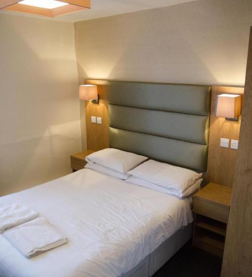 غرفة قياسية, New Inn