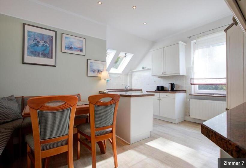 Апартаменты 1 Спальня Вид на Сад, See Villa