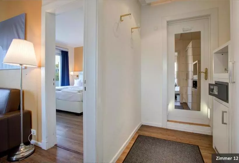 スイート, See Villa