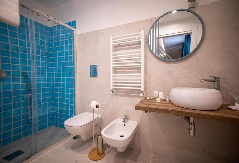 اتاق لوکس با تخت بزرگ, Le Stanze Di Cloe