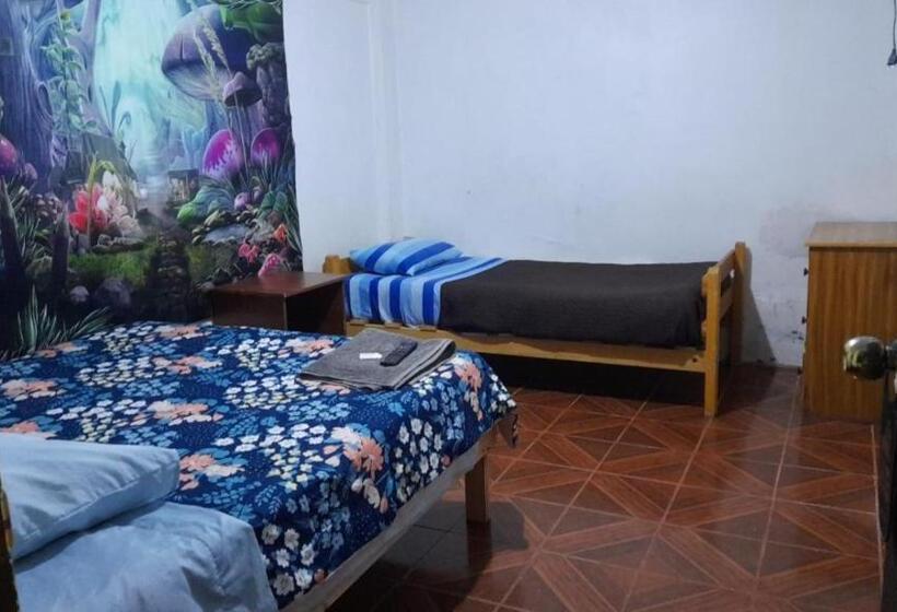 חדר סטנדרט לשלושה, El Valle