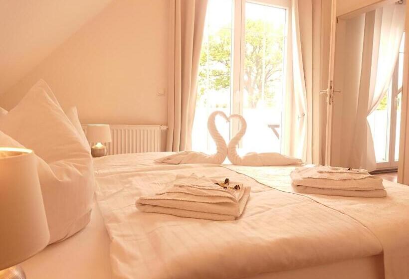 Номер Стандарт, Pension Amo Marem