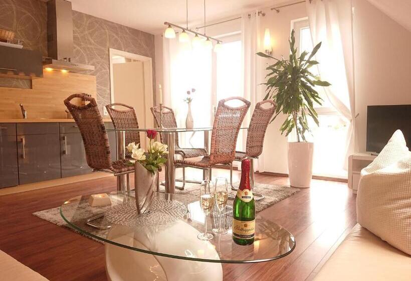 1 Bedroom Apartment Lake View, Pension Amo Marem