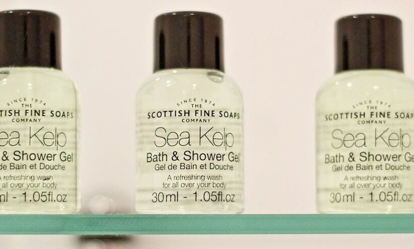 חדר בסיסי, The Hedley Townhouse