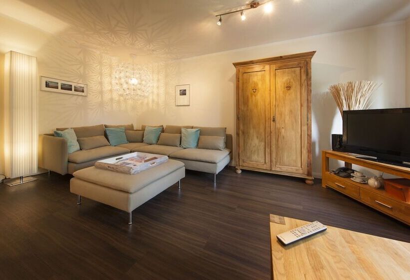 جناح بريميوم, Das Frühstückshotel St. Peter Ording