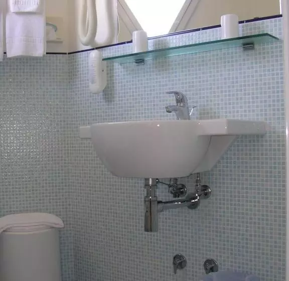 Standard Single Room Sea View