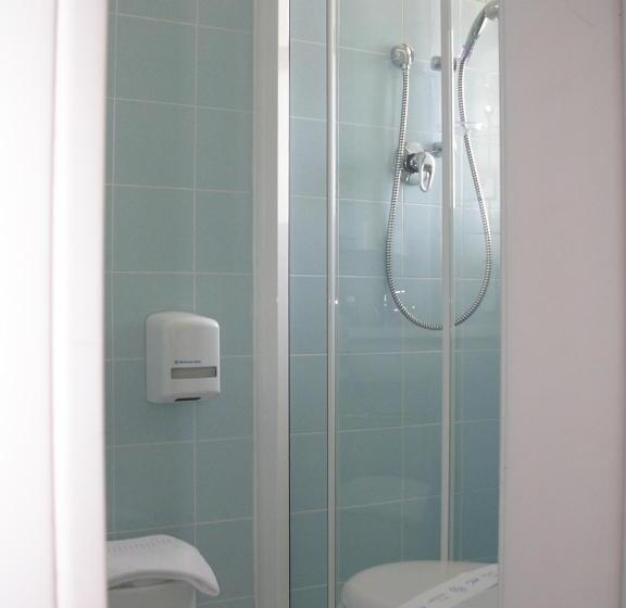 Camera Familiare Superiore, Escorial