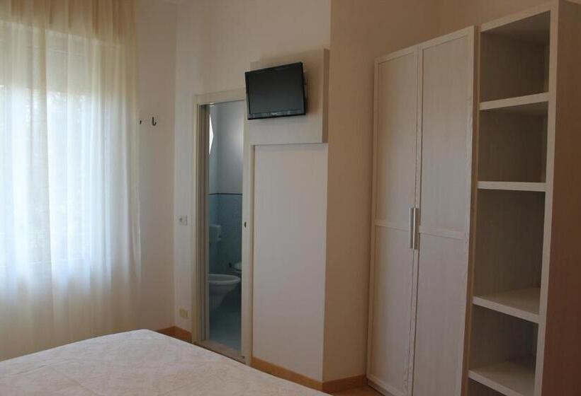 Camera Tripla Comfort, Escorial