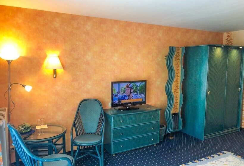 غرفة قياسية, Marks Garni