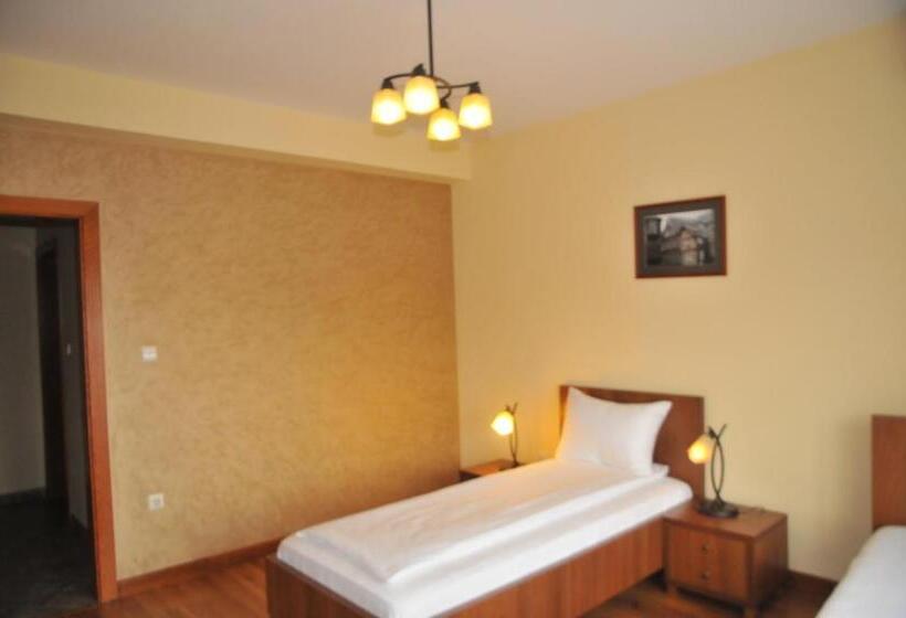 스탠다드 룸, Pensiunea Normandia