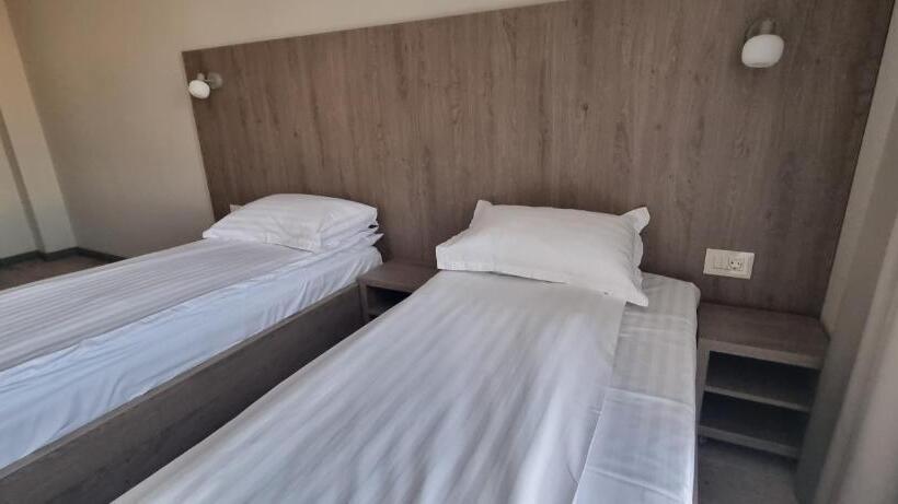 디럭스 룸, Pensiunea Normandia