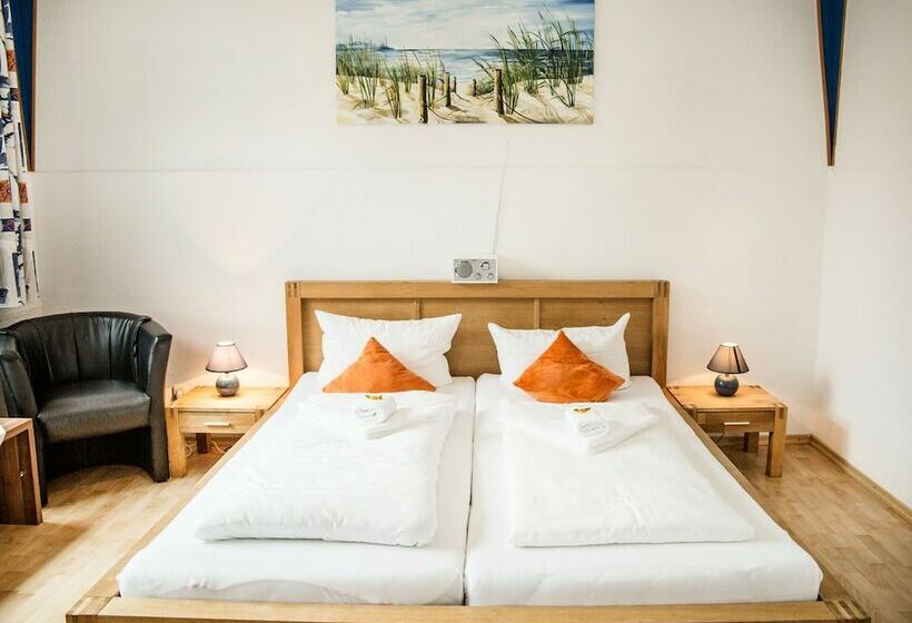 스탠다드 룸, Tum Stuurmann