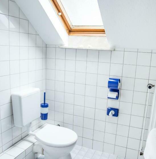 스탠다드 룸, Tum Stuurmann