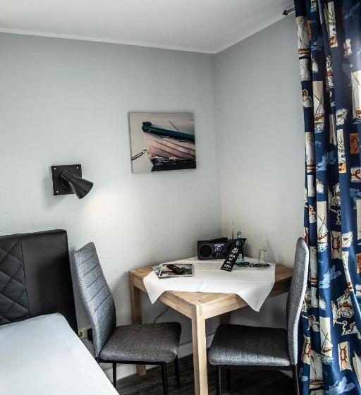 발코니 스탠다드 싱글 룸, Tum Stuurmann