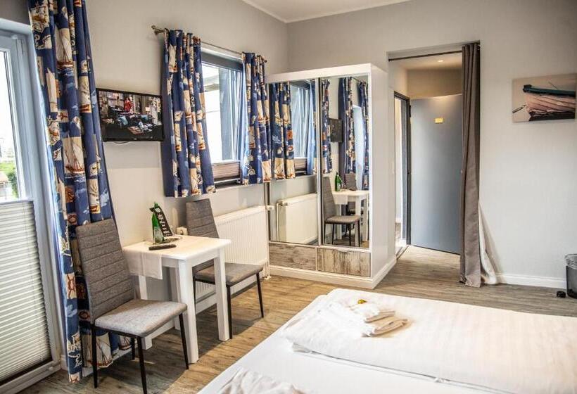 스탠다드 발코니 룸, Tum Stuurmann