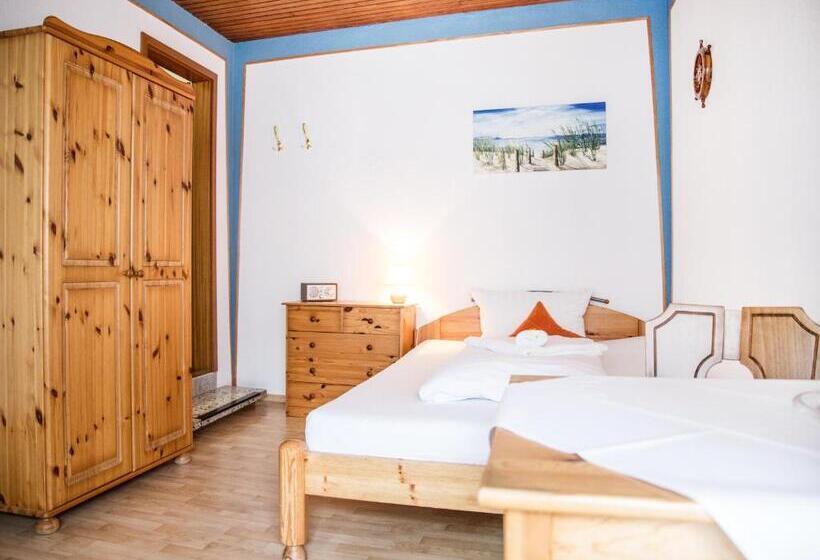 스탠다드 싱글 룸, Tum Stuurmann