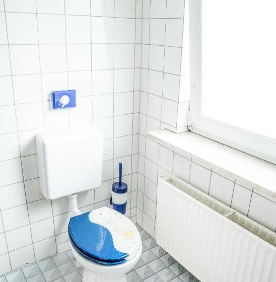 스탠다드 싱글 룸, Tum Stuurmann