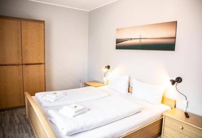 패밀리 룸, Tum Stuurmann