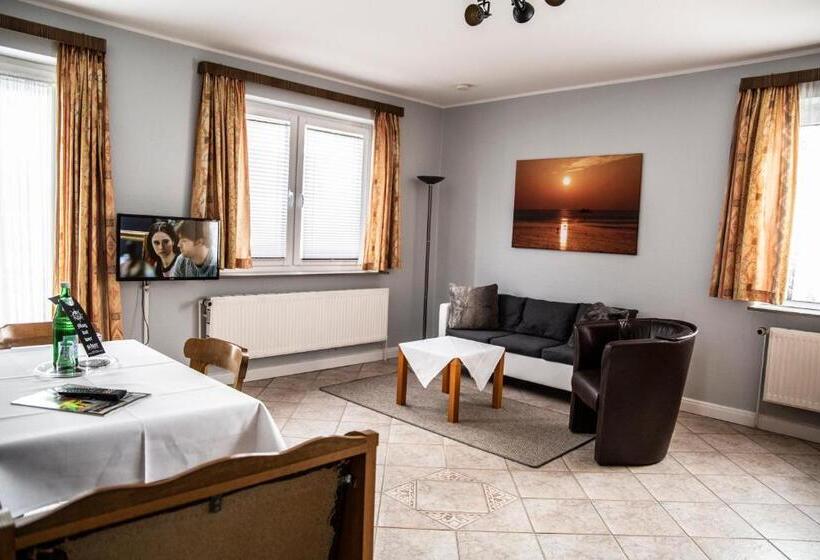 패밀리 룸, Tum Stuurmann