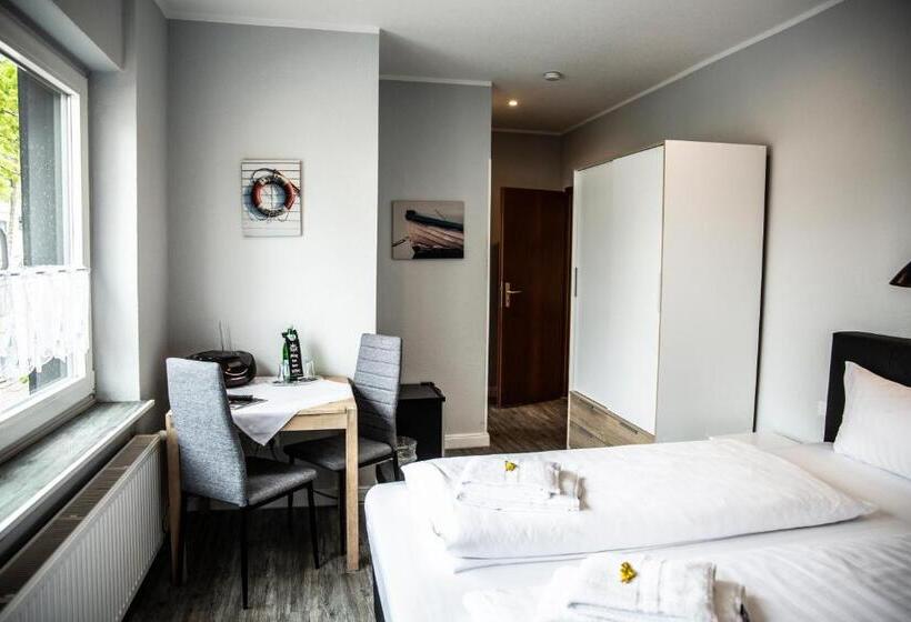 스탠다드 발코니 룸, Tum Stuurmann