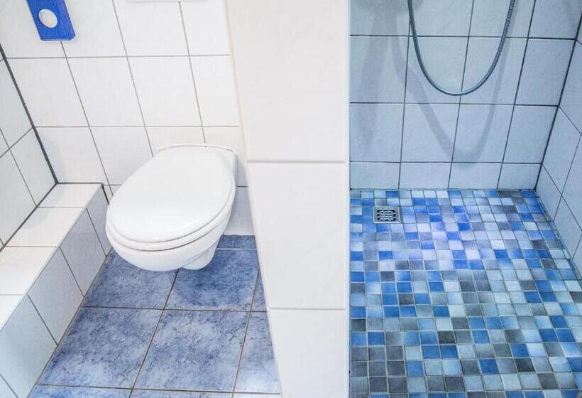 스탠다드 발코니 룸, Tum Stuurmann