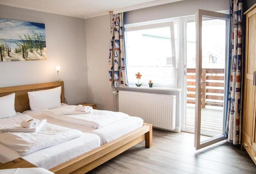 스탠다드 발코니 룸, Tum Stuurmann