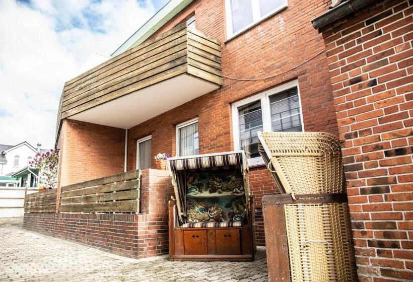 패밀리 룸, Tum Stuurmann