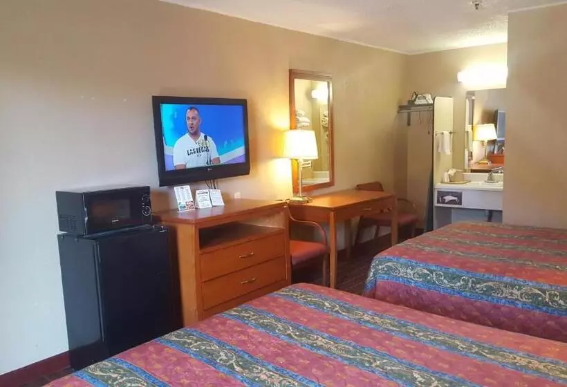 ２ダブルベッドのスタンダードルーム, Scottish Inn Knoxville