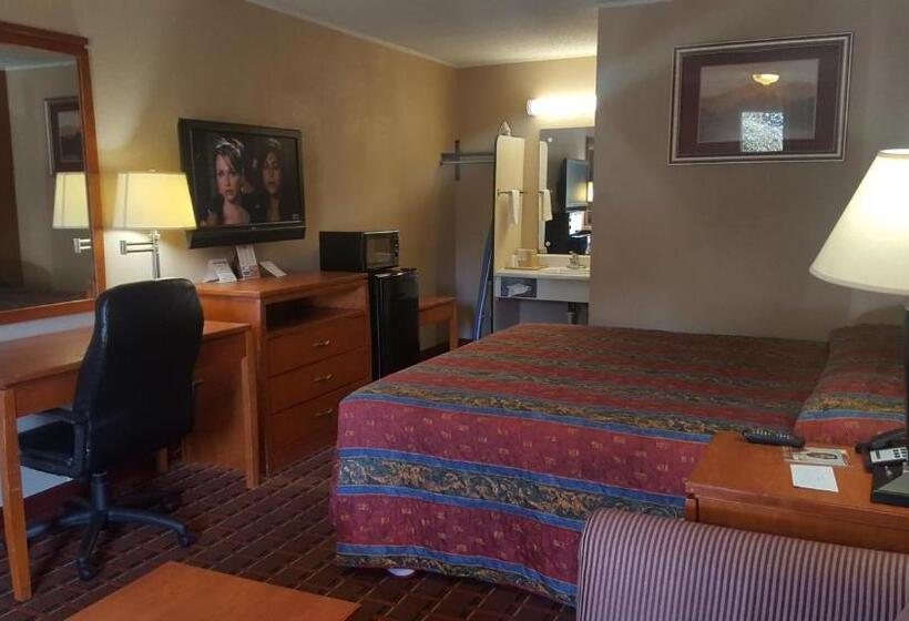 Стандартный Номер Кровать Кинг, Scottish Inn Knoxville