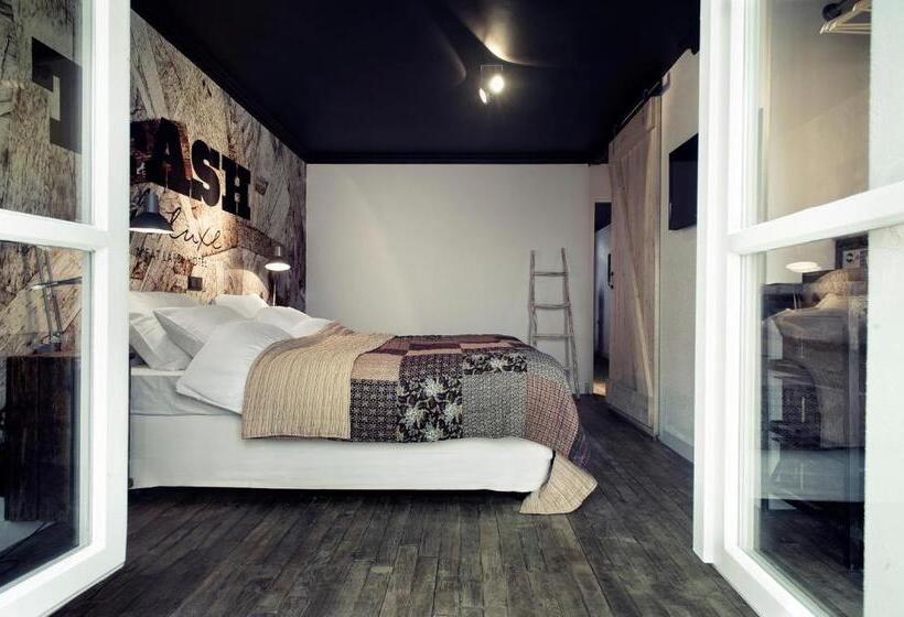 اتاق لوکس چهار تخته, Trash Deluxe