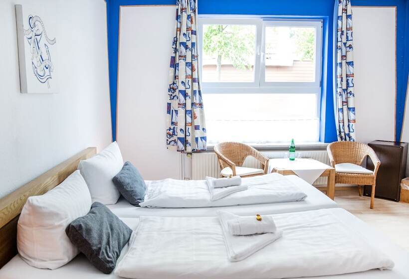 스탠다드 룸, Tum Stuurmann