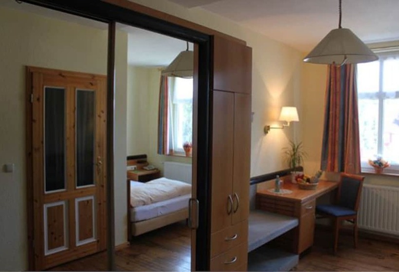 اتاق استاندارد یک نفره, Zum Alten Ponyhof