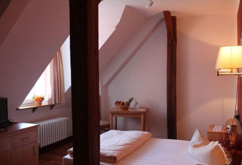 اتاق استاندارد یک نفره, Zum Alten Ponyhof