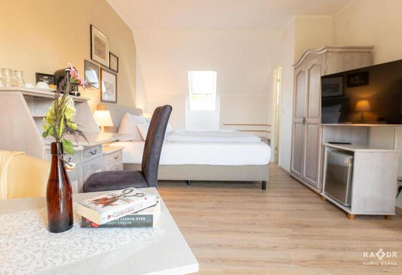 Номер Стандарт с Балконом, Landhotel Rosenhof