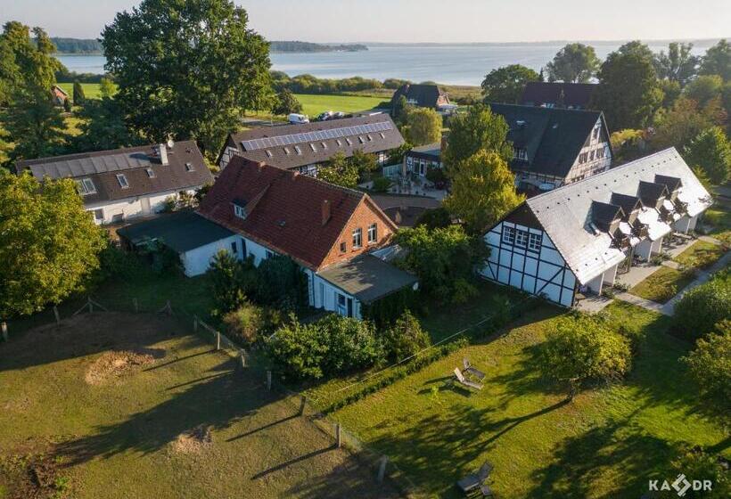 Номер Стандарт с Балконом, Landhotel Rosenhof