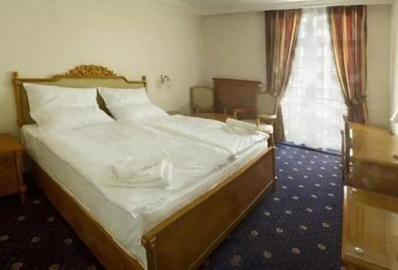 سوییت جونیور لوکس, Luxury Garni Hotel Brix