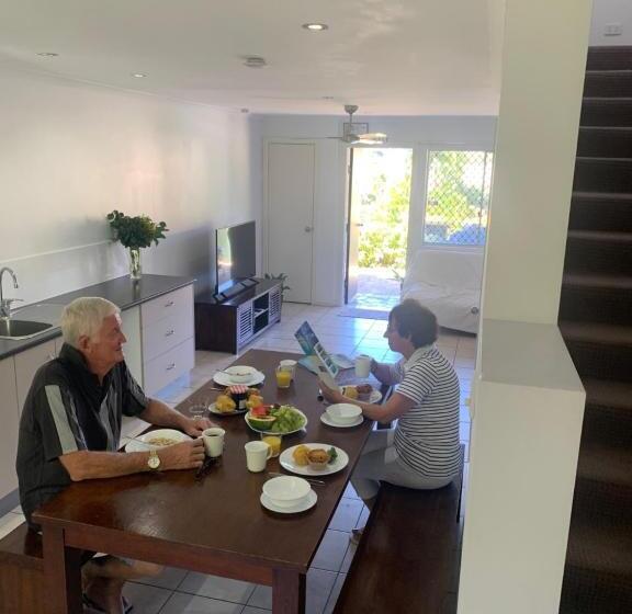 Дом 2 Спальни, Airlie Beach Motor Lodge