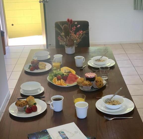 Дом 2 Спальни, Airlie Beach Motor Lodge