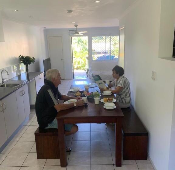 2间卧室的房子, Airlie Beach Motor Lodge