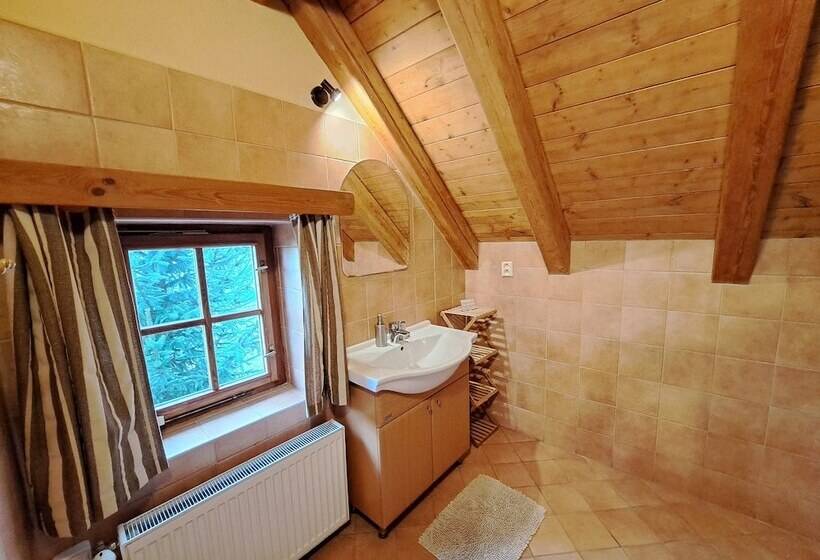 اتاق راحتی, Frýdl