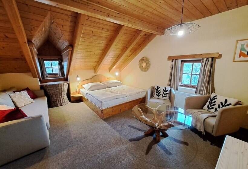 اتاق راحتی, Frýdl