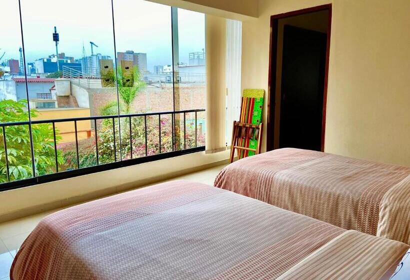 패밀리 룸, Peru Star Apart